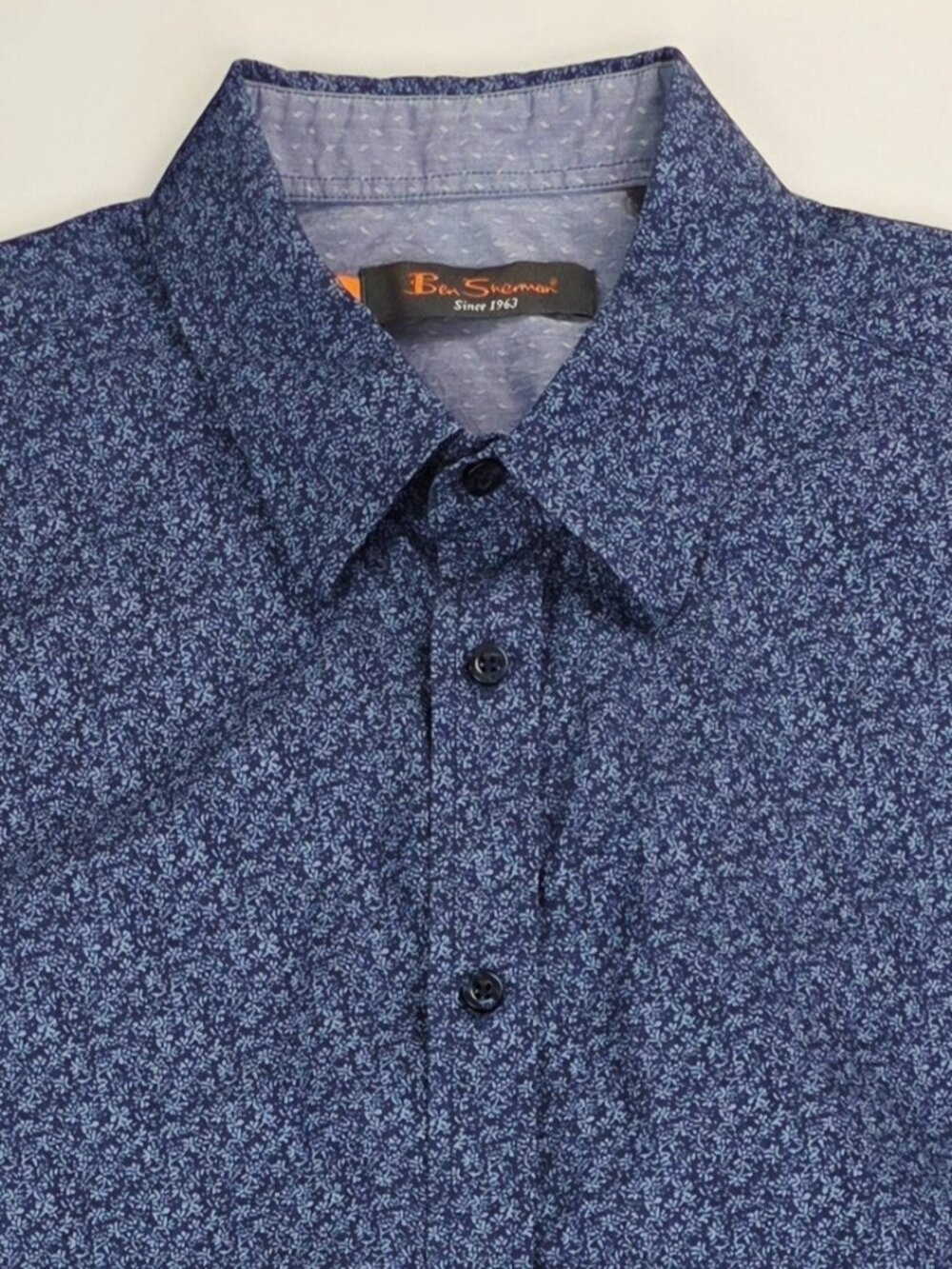 Ben Sherman Navy Floral Logo Tag Mens Size Large Short Sleeve Cotton Shirt